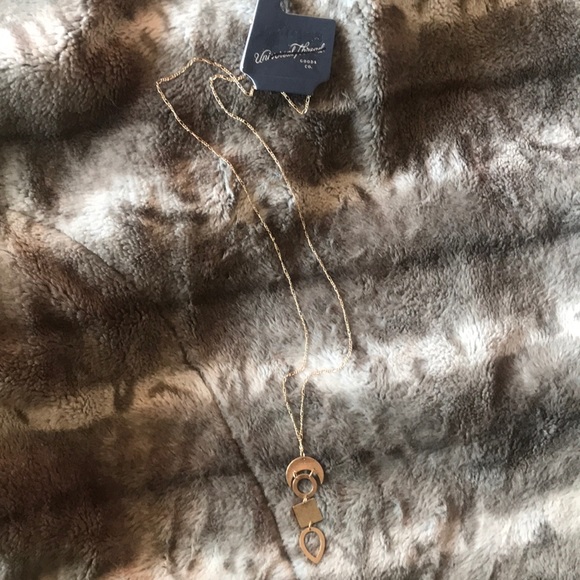 Universal Thread Gold Statement Necklace - Picture 4 of 4